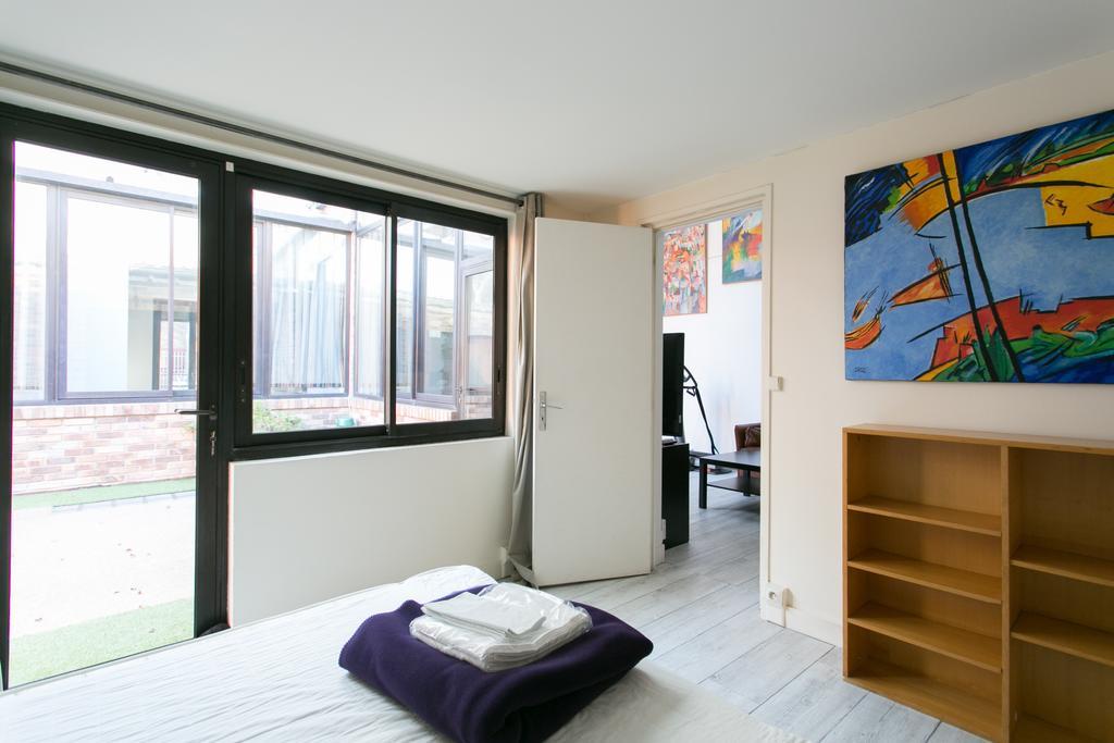 Paris East Side Lodge Pantin Exterior foto
